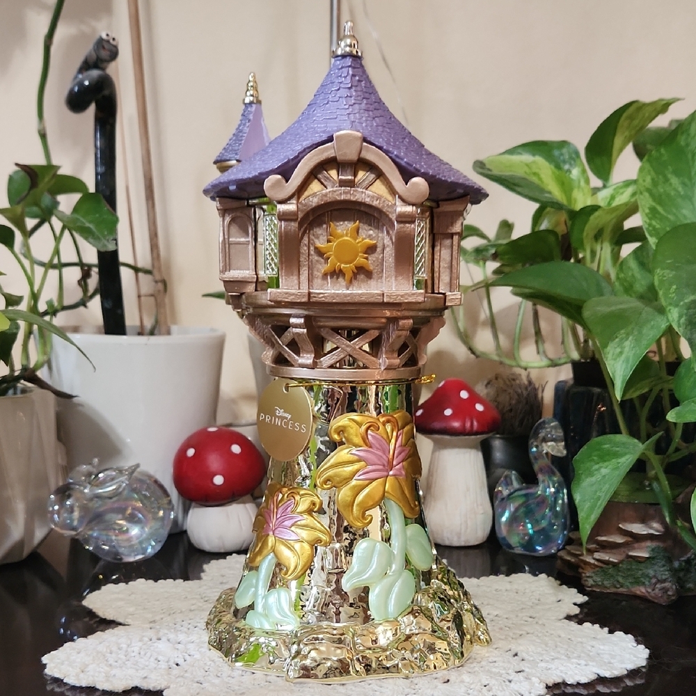 Bath & Body Works Disney Rapunzel Tower